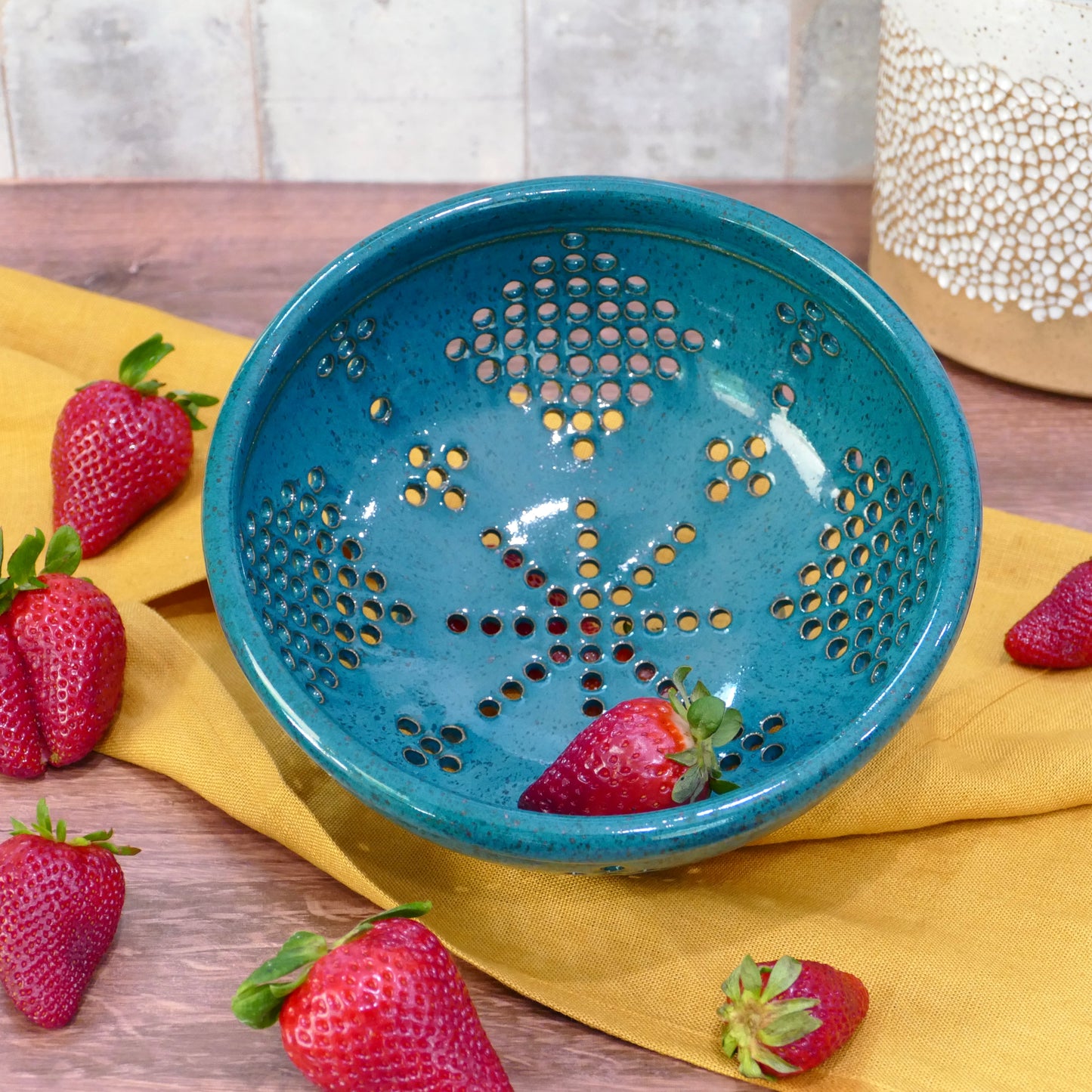 Classic Colander in Dark Cyan