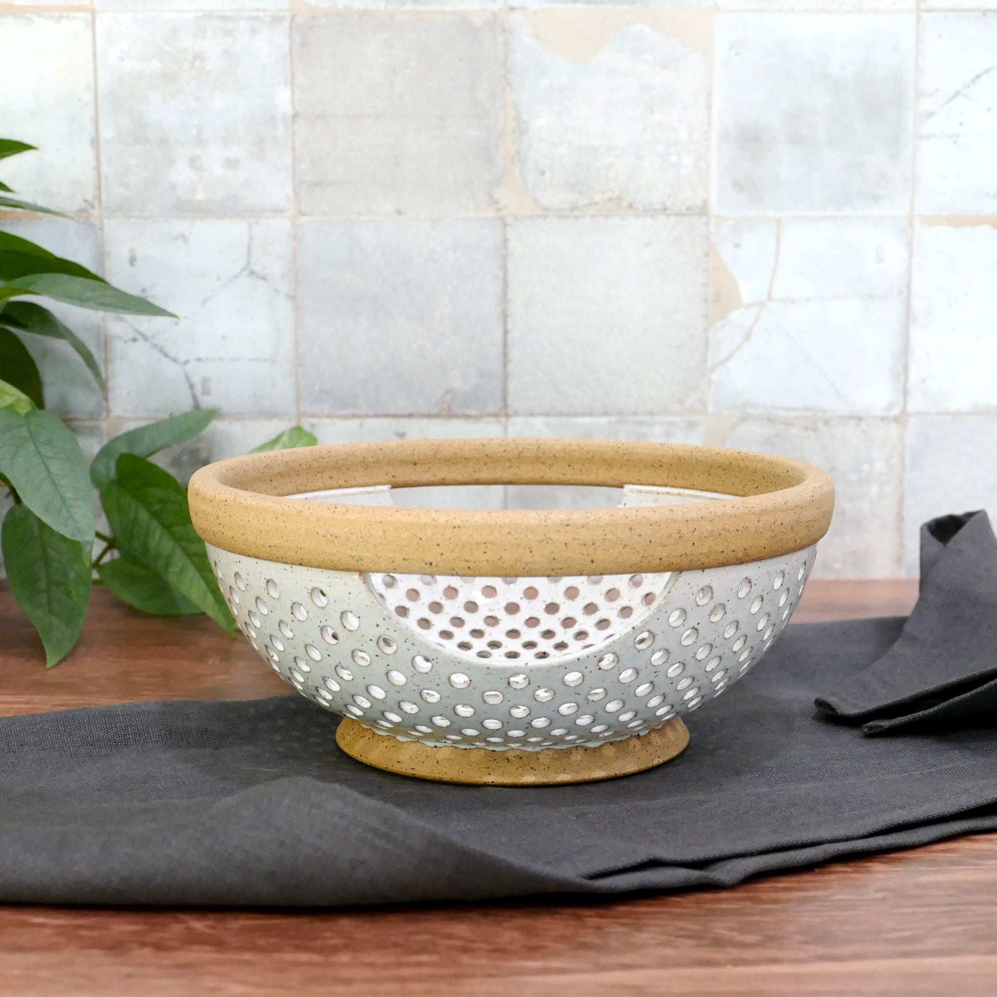 Speckled White 色戒完整版无删减hd Colander